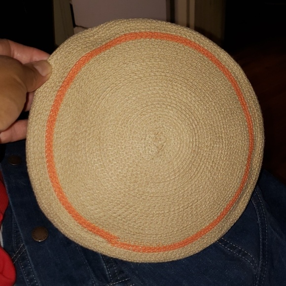 Ladies hat - Picture 4 of 8